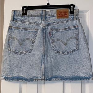 Levi’s Denim Mini Skirt Size 28